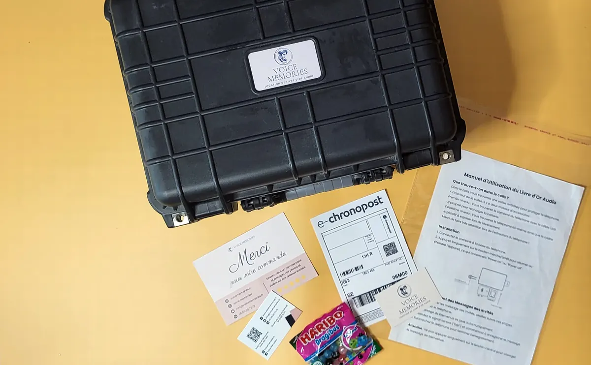 Closed case, instructions, thank-you card, business card, sweets and Chronopost label