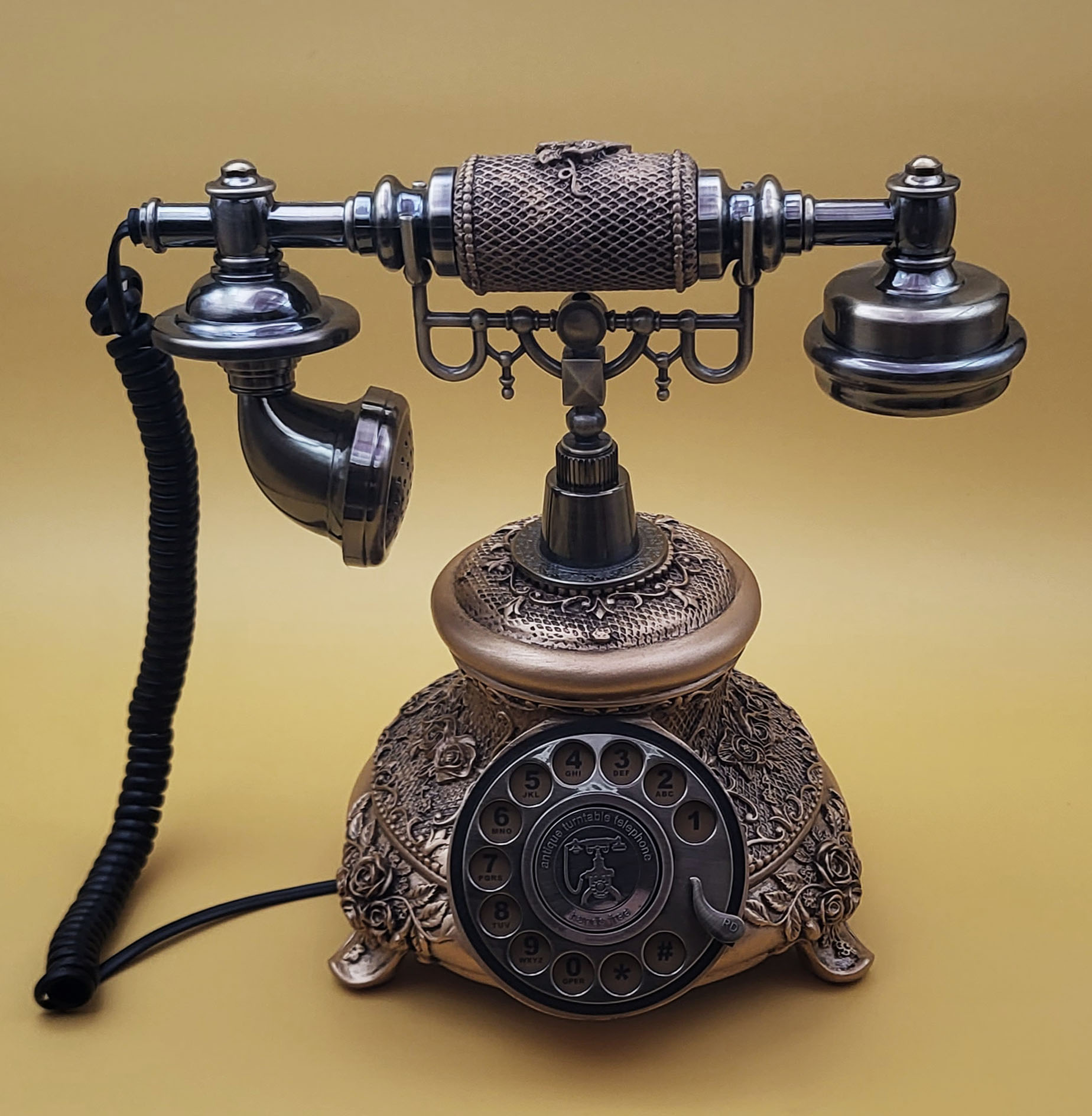 Téléphone bronze antique